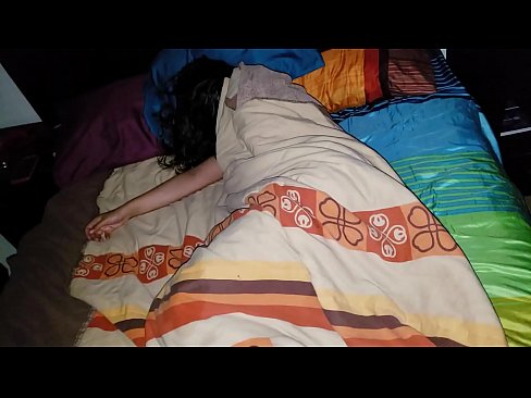 ❤️ UStepson ethuka umama wakhe omncinci ngoxa elele. Amanyala asekhaya kwi-xh.pornofilmtv.ru ️❤