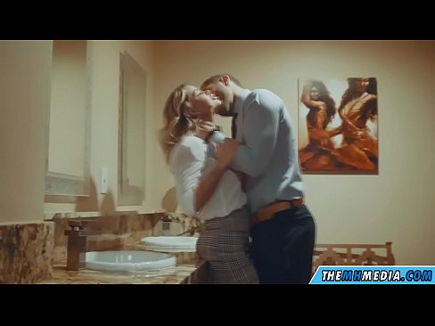 ❤️ Xa i-blonde ene-busty ikuhenda kwindlu yangasese yoluntu Amanyala asekhaya kwi-xh.pornofilmtv.ru ️❤